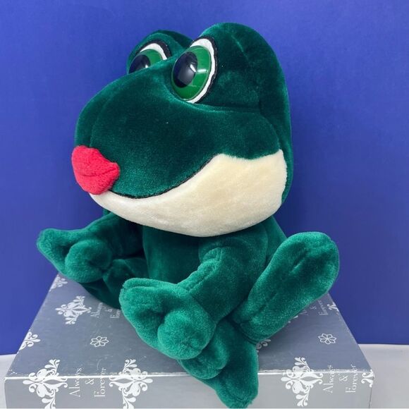 Russ Berrie Smooches Green Frog 10” Plush - Picture 3 of 10